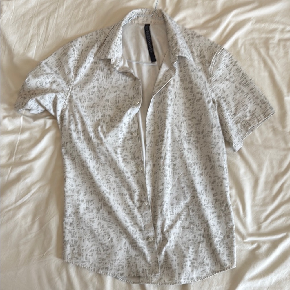 Lululemon Men's White Patterned Shirt